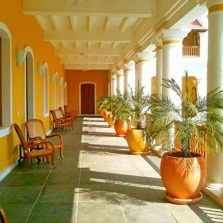 Palais De Mahe - A Cgh Earth Experience Hotel Puducherry Eksteriør billede