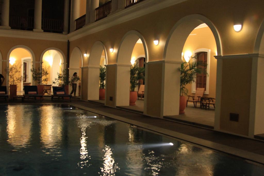 Palais De Mahe - A Cgh Earth Experience Hotel Puducherry Eksteriør billede