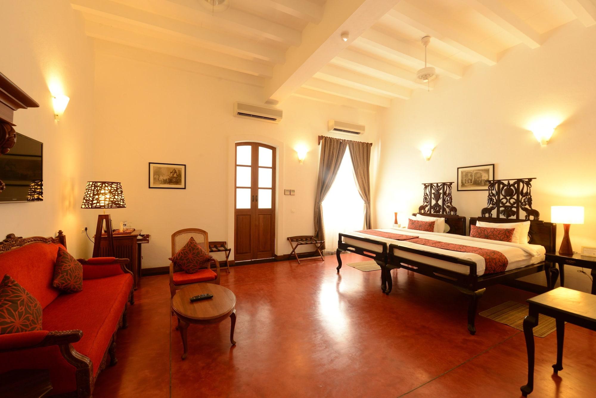 Palais De Mahe - A Cgh Earth Experience Hotel Puducherry Eksteriør billede