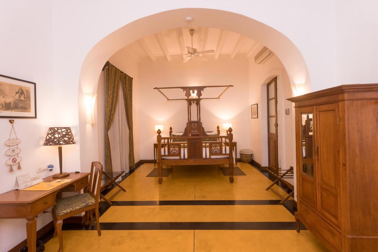 Palais De Mahe - A Cgh Earth Experience Hotel Puducherry Eksteriør billede